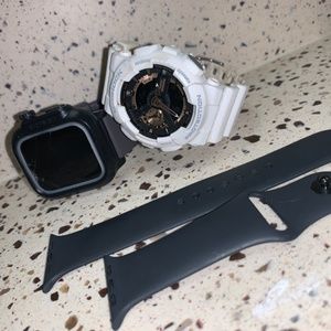 Apple Watch Series 6 44mm + G-SHOCK White & Rose Gold Watch